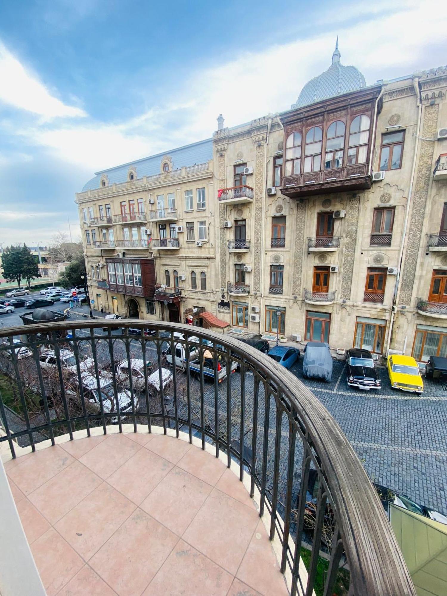Four Seasons Apartment By Baku Housing Kültér fotó